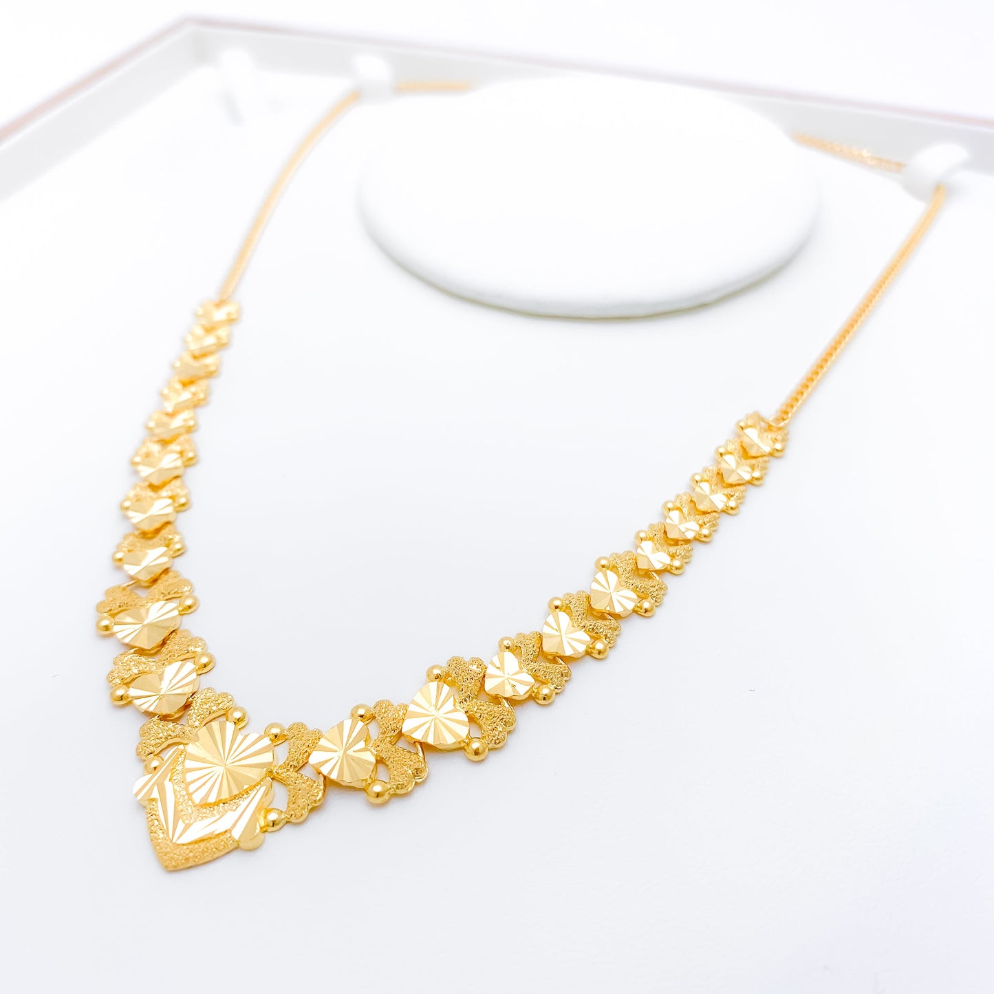 Impressive Dual Finish Necklace Set