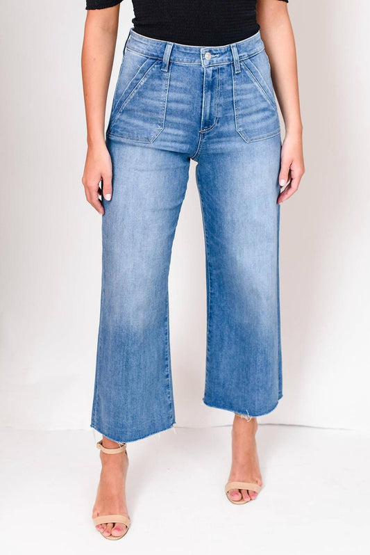 Anessa Wide Leg Cropped Jean in Medium Blue Wash